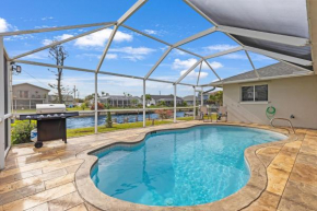 Remodeled electric-heated pool home with bicycles - perfect for families! - Villa Amara
